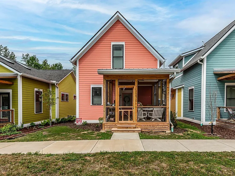 1270 E Short St — Photo 27