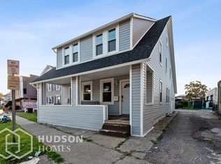 103 Front St FLOOR 2, Hempstead, NY 11550