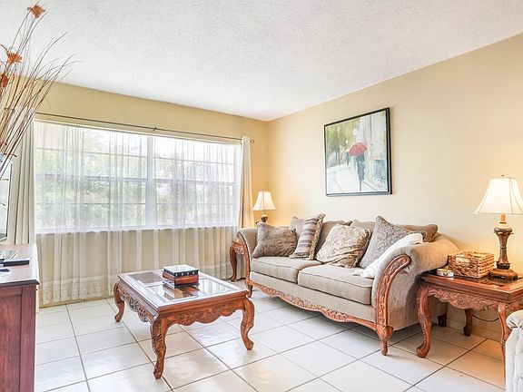 4th image of 3400 NW 48th Avenue #611