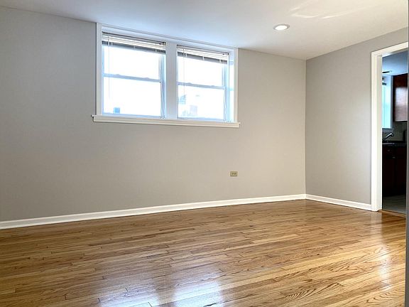 2nd image of 5258 W Henderson St #G