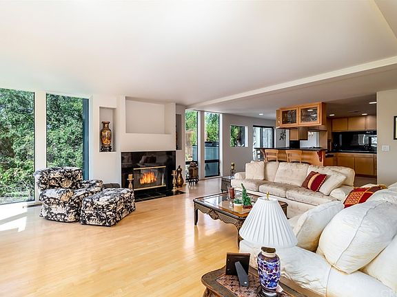 4th image of 5176 Llano Dr