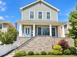 535 E Walnut St, Long Beach, NY 11561