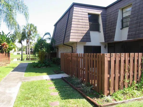 2572 NW 99th Ave, Coral Springs, FL 33065