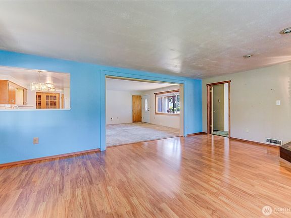 3rd image of 6027 80th Street NE
