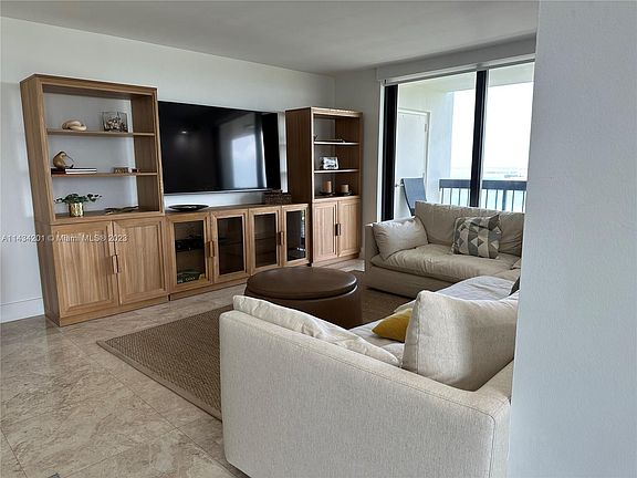 4th image of 2333 Brickell Ave APT 2716