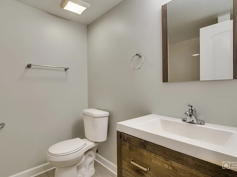 4847 N Kilbourn Ave #1 — Photo 9