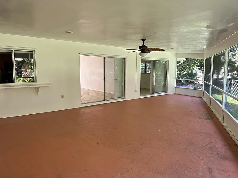 1 Indialucie Pkwy — Photo 21