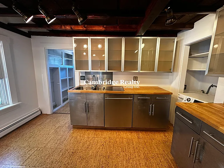 18 Tremont St #2T — Photo 6