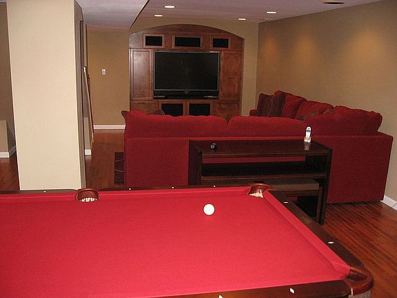 Walk Out Basement, Also Has 2 Bedrooms