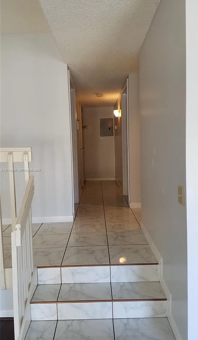 Jasmine Lakes #1 Condo — Photo 4