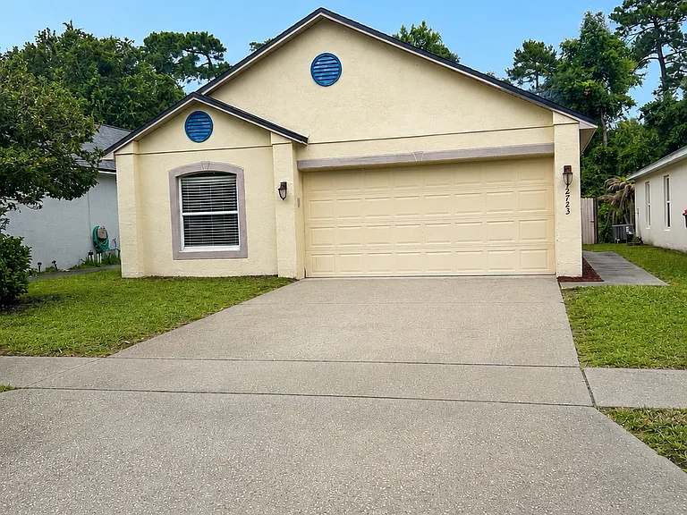 12723 Parkbury Dr — Photo 1