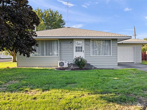 2nd image of 1052 E Elm Street
