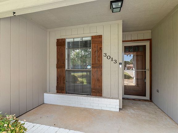 3rd image of 3013 Panhandle Dr