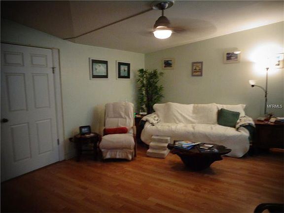 3rd image of 1271 Price Cir