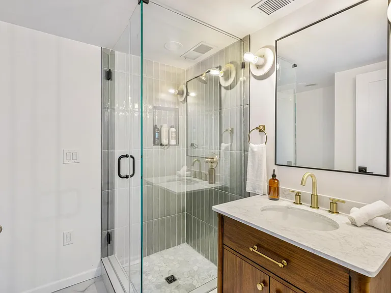 27470 Lathrup Blvd — Photo 31