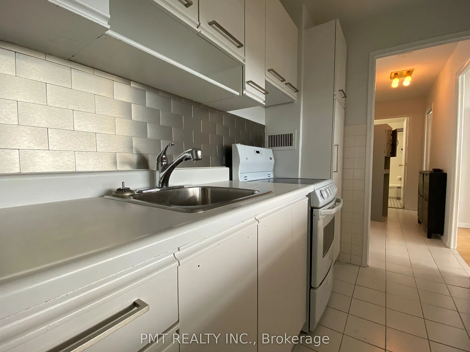 1 bed, $2,600 — Photo 4