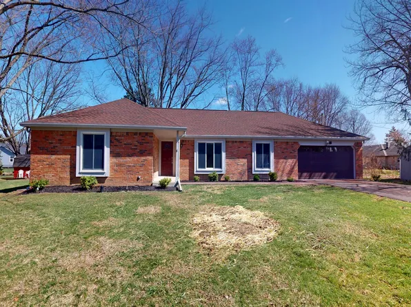 229 Village Dr E, Carmel, IN 46032