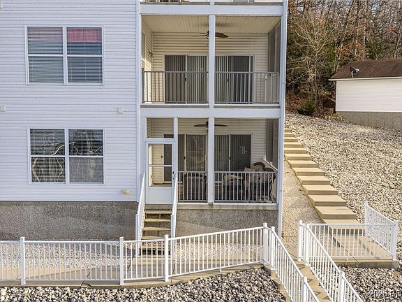 4th image of 275 Flynn Rd #101