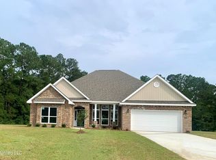 15705 Poydras Cir, Biloxi, MS 39532