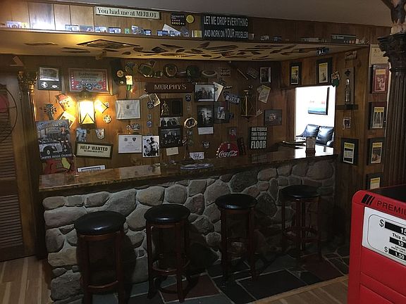 4th image of 36 Dale Ave