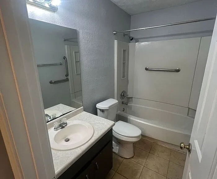 334 Haymarket Ln — Photo 9