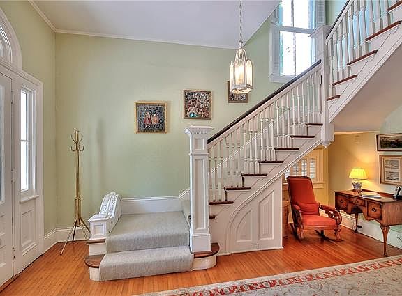 2nd image of 1546 Jefferson Ave