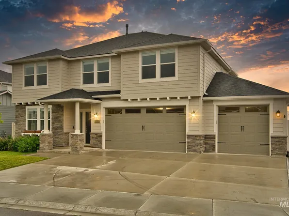 10449 W Thimbleberry Dr, Star, ID 83669