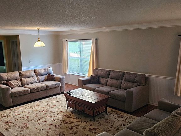 2nd image of 100 Dockrail Ct