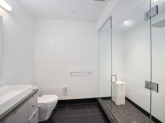 5th image of 577 Broadway APT 3