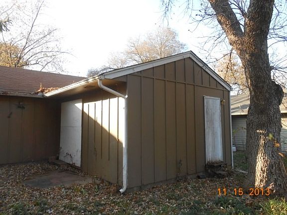 5th image of 10807 Bennington Ave