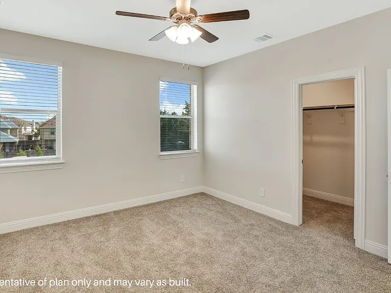 4544 Cinema St — Photo 11