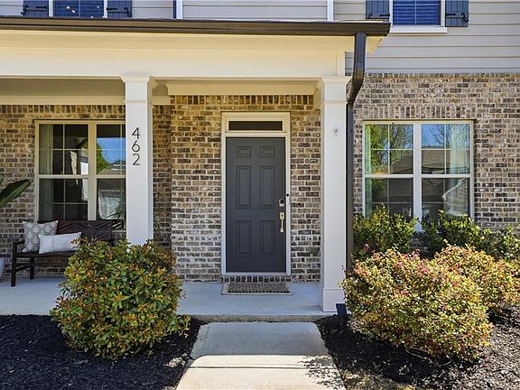 4th image of 462 Carmichael Cir