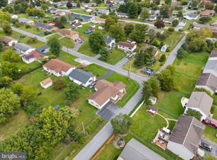 360 Belview Dr, Martinsburg, WV 25404
