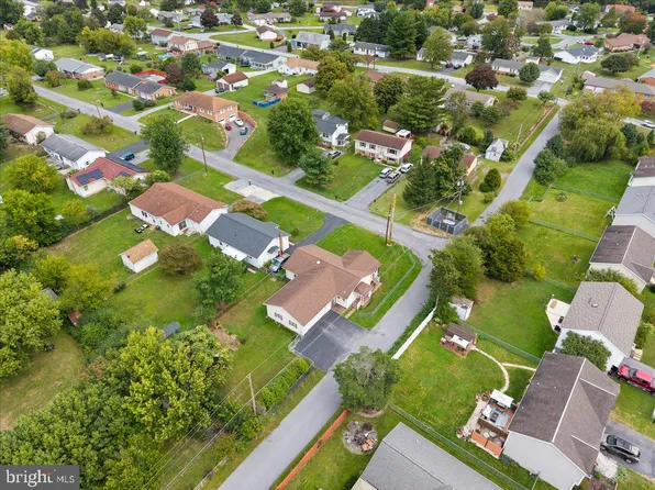 360 Belview Dr, Martinsburg, WV 25404
