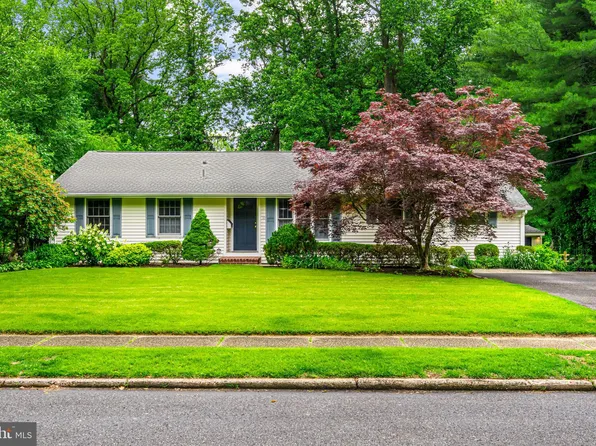 10 S Shirley Ave, Moorestown, NJ 08057