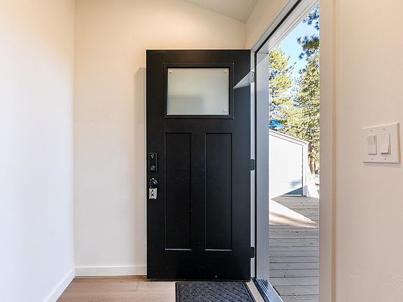 3rd image of 9907 Cove Ave