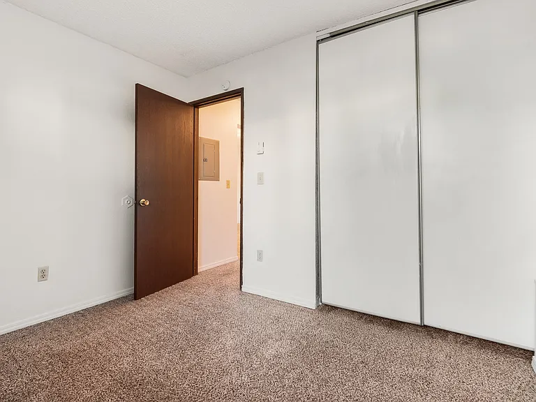 Quail Ridge Apartments — Photo 16
