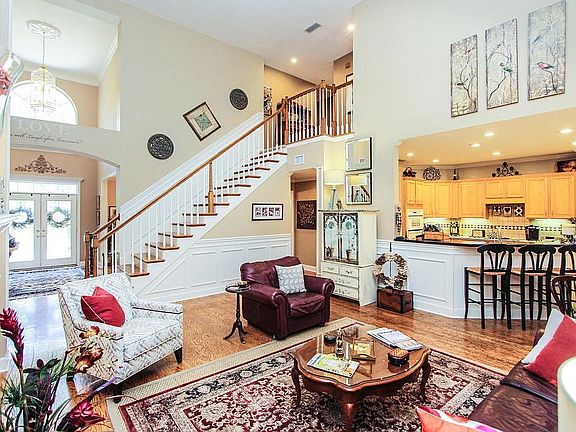 4th image of 528 Caraway Ct