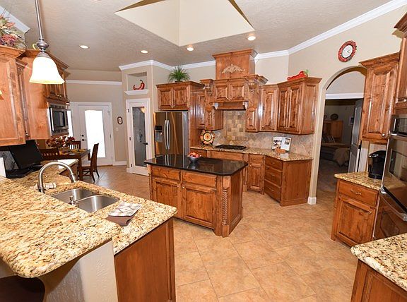 5th image of 4209 Wood Dr