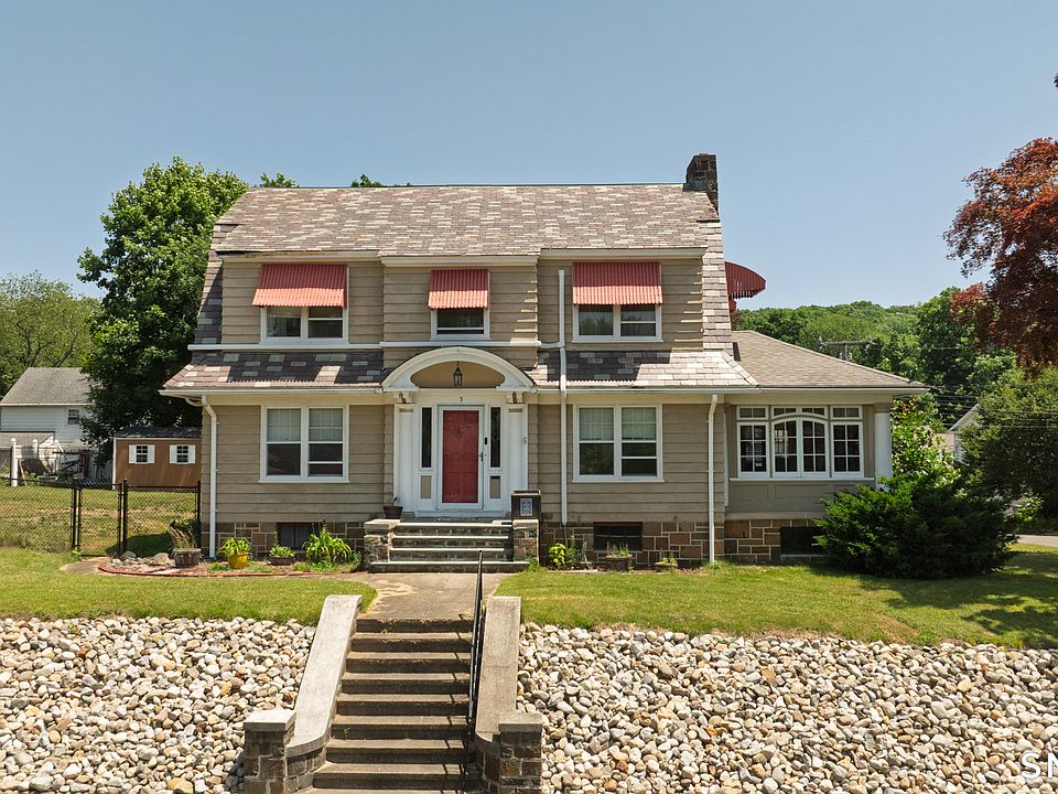 1st image of 5 Hillcrest Avenue
