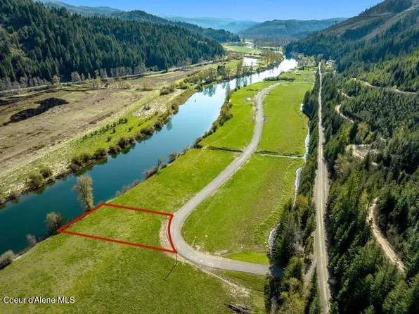 L3 Horn Hooked Ln, Saint Maries, ID 83861
