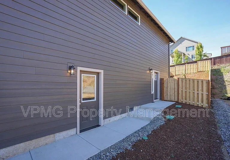 2331 E Otter Loop #A — Photo 3