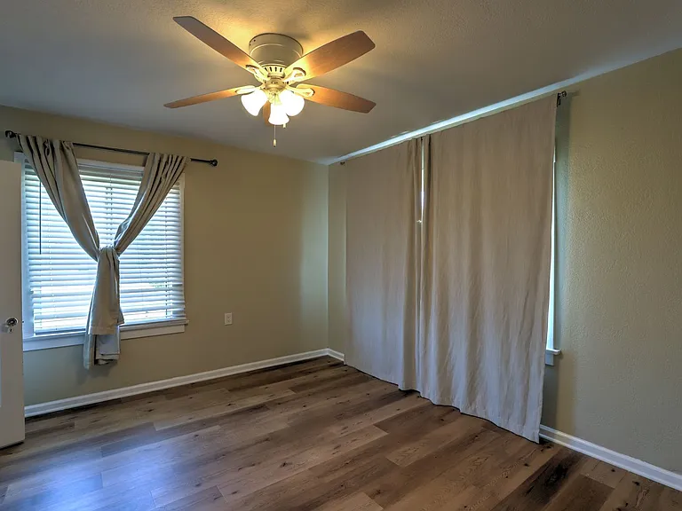 811 E Chapman Ave — Photo 28