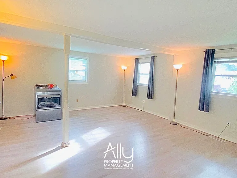 780 Roundabout Rd — Photo 10