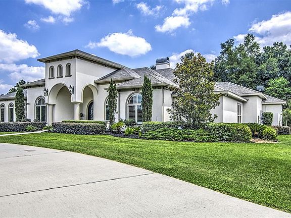 Recent full exterior paint and 1 AC.