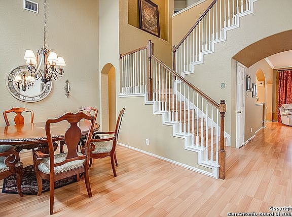 4th image of 12830 Terrace Holw
