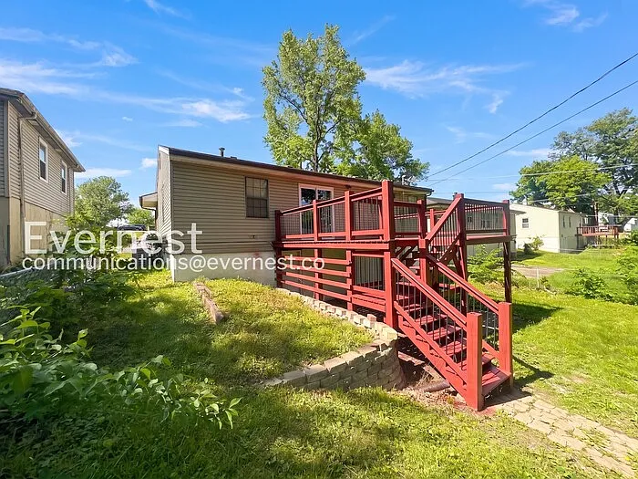 8109 NE 51st St — Photo 24