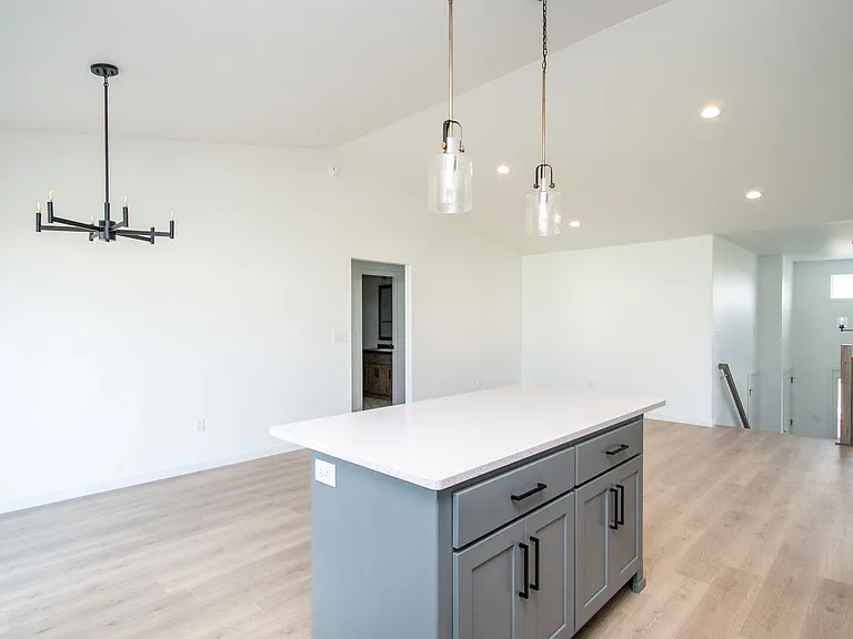 6035 8th St W — Photo 12