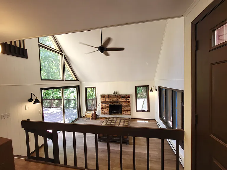 548 Clubhouse Dr — Photo 15