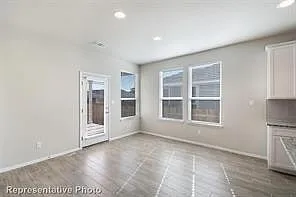 117 Crescent St — Photo 5